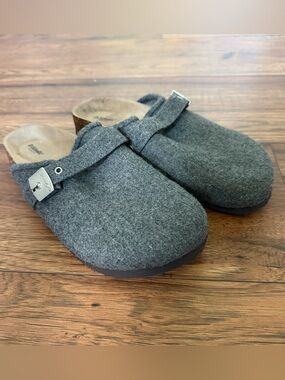 Dr Scholls Women’s Louis Iconic Clog Mule Gray Sz 8.5 Buckle Accent Casual Shoe